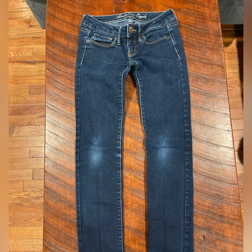 American eagle low rise jeans size 0 not worn